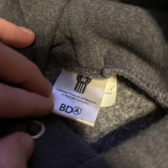 Kenworth hoodie - Picture 3 of 5